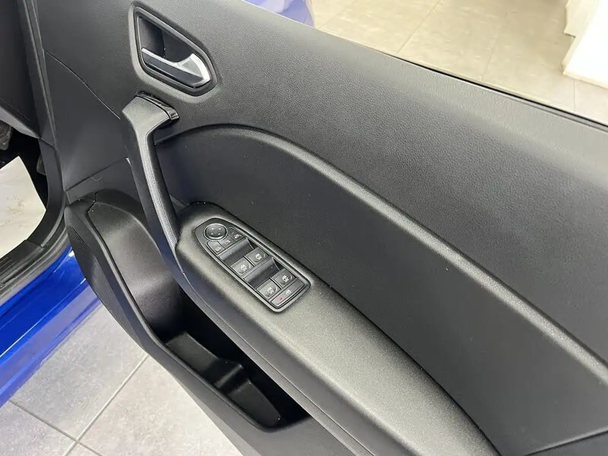 2022-renault-captur-16-iconic-big-12