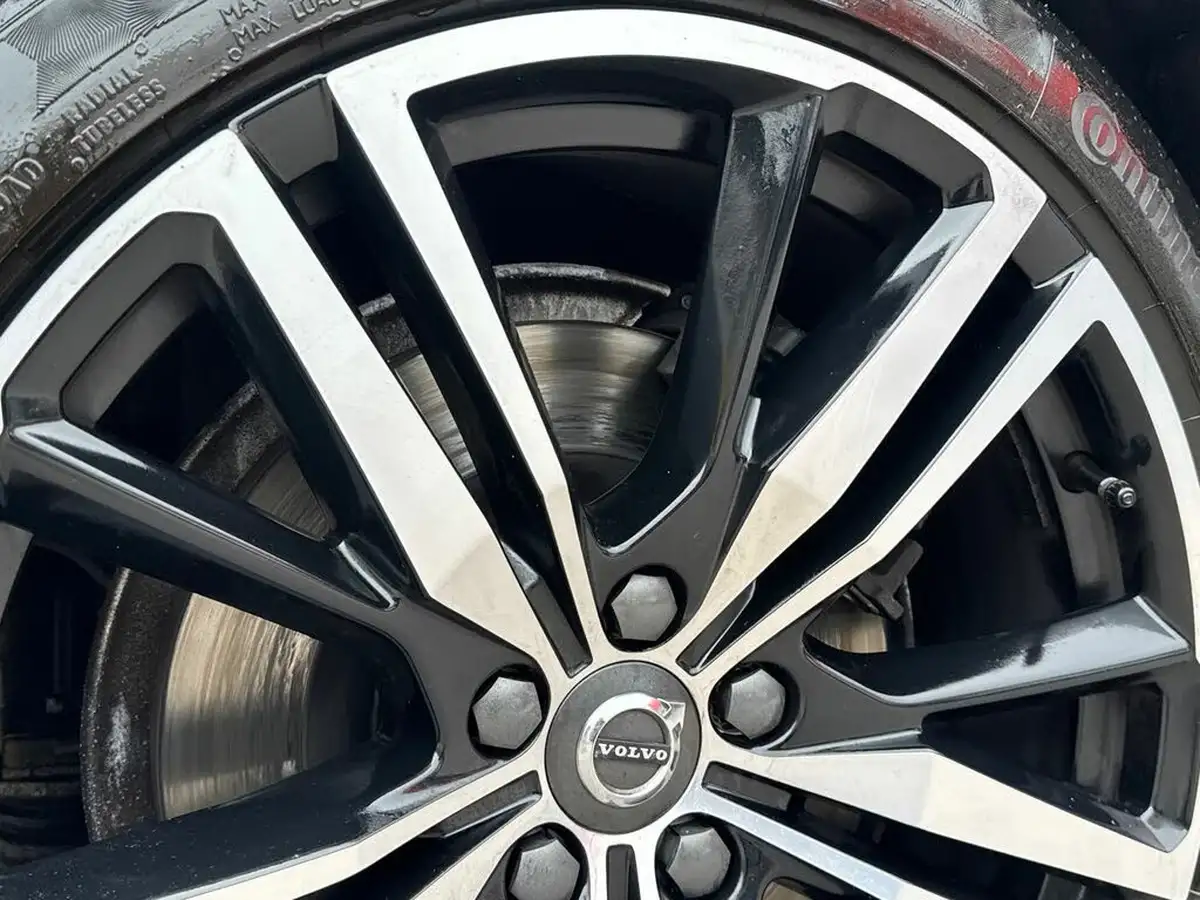 2019-volvo-s60-20-t5-r-design-plus-big-33