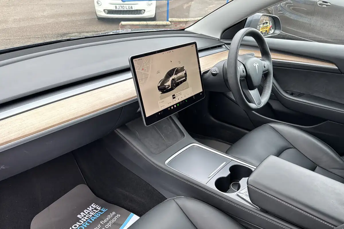 2022-tesla-model-3-e-long-range-big-9
