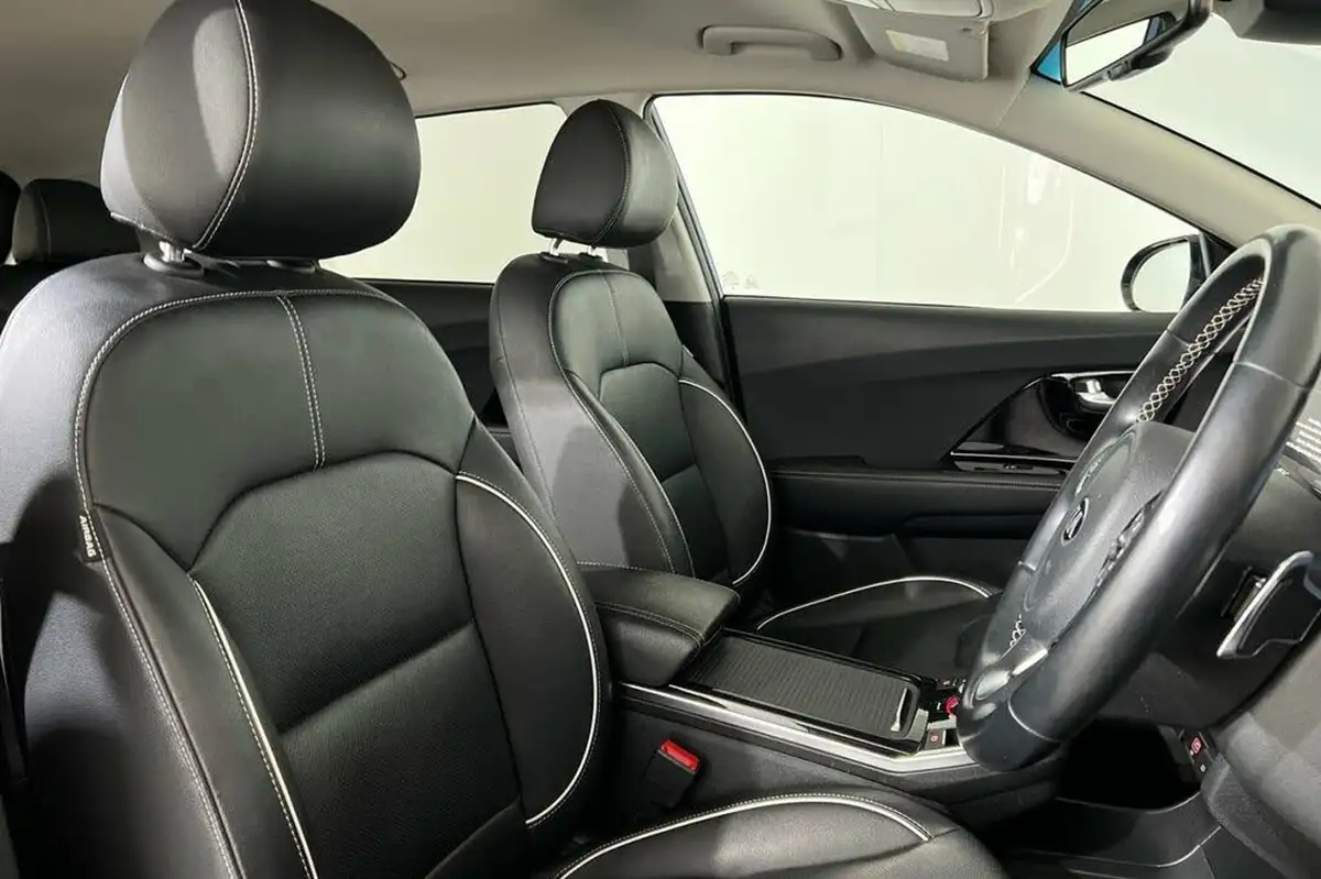 2021-kia-e-niro-ev-3-big-17