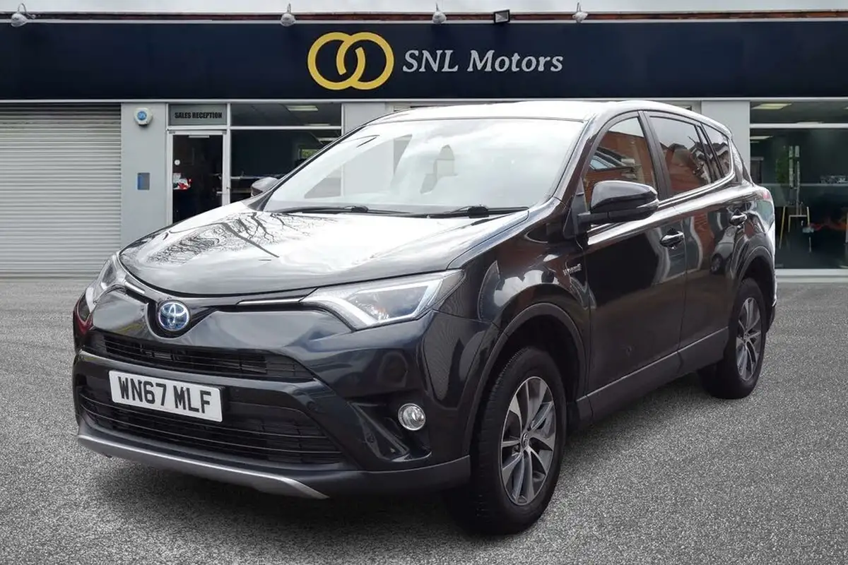 2017-toyota-rav4-25-vvt-i-business-edition-plus-big-2