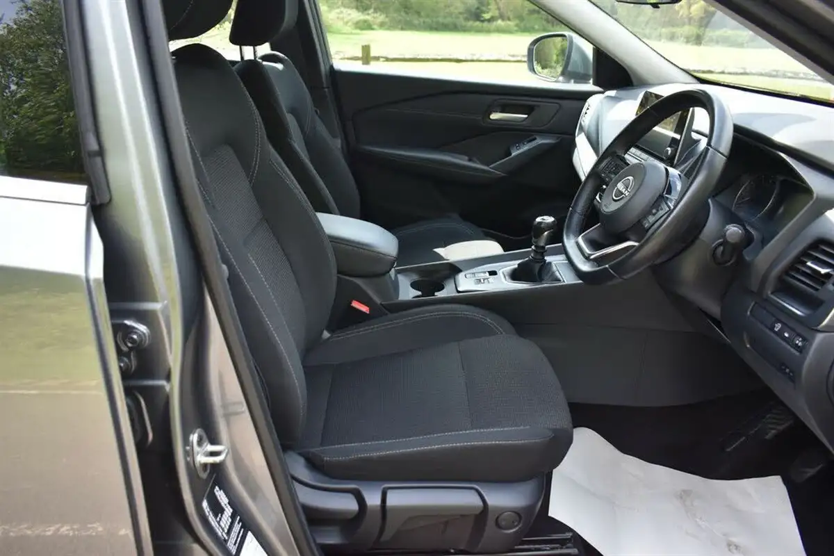 2022-nissan-qashqai-13-dig-t-acenta-premium-140ps-big-8