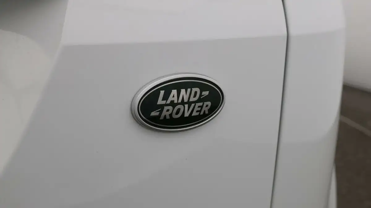 2022-land-rover-range-rover-evoque-20-d165-r-dynamic-big-21