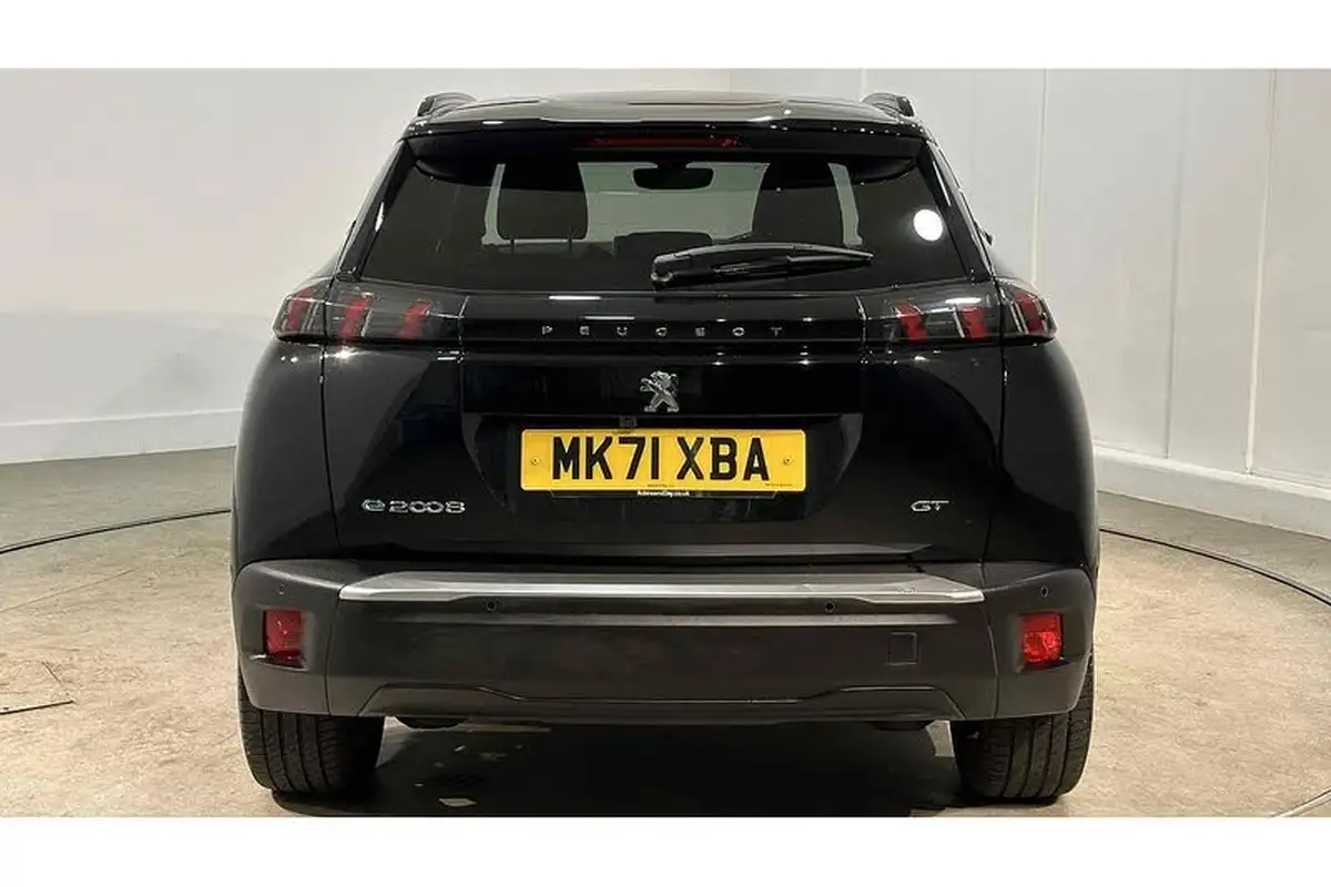 2021-peugeot-2008-suv-e-gt-premium-big-8