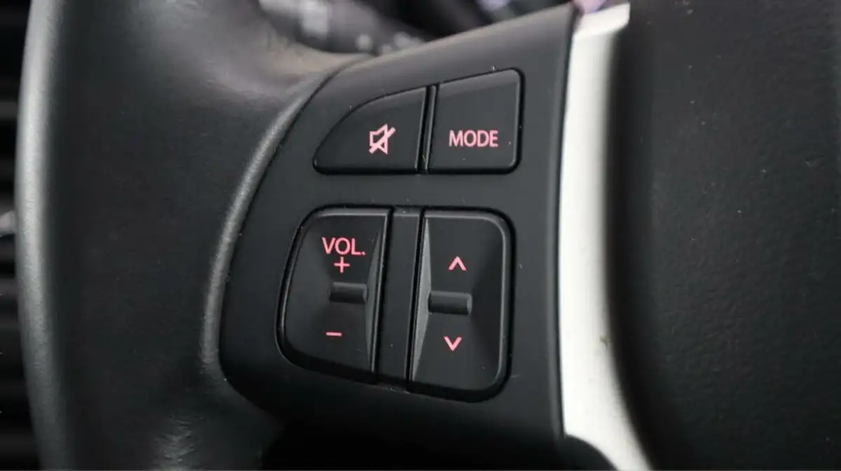 2023-suzuki-s-cross-14-boosterjet-motion-big-22
