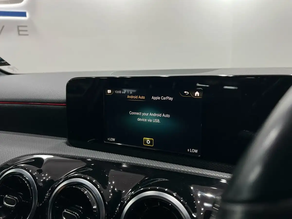 2020-mercedes-benz-a-class-13-a250e-amg-line-saloon-4d-big-41