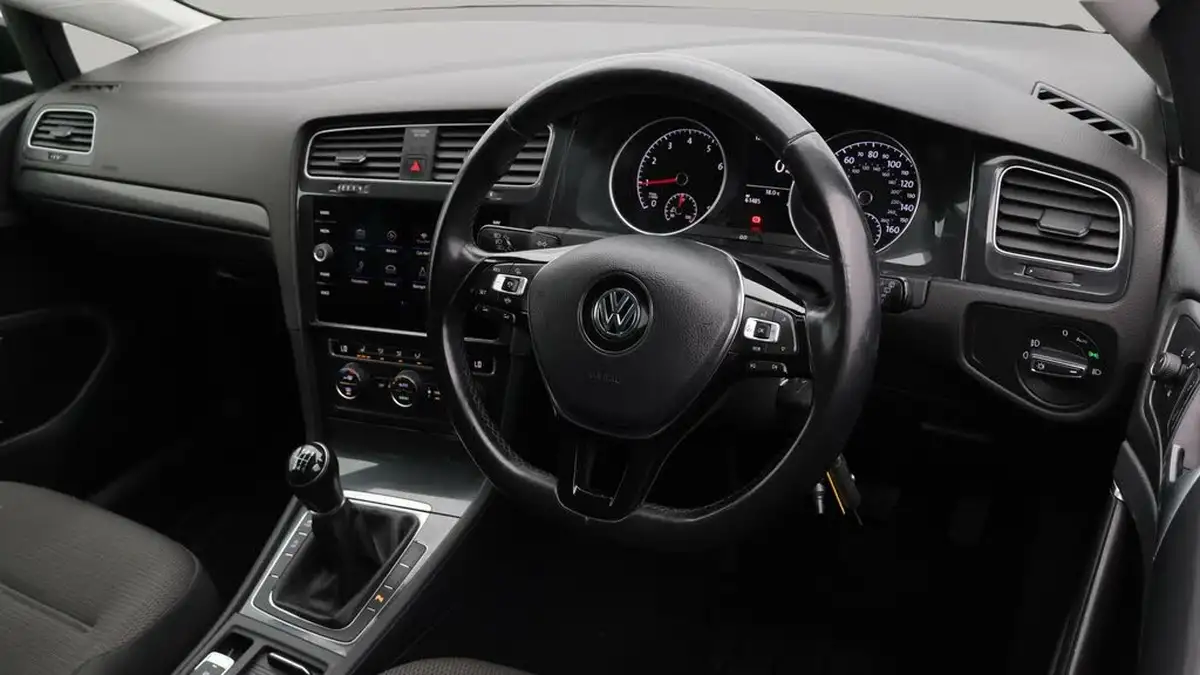 2020-volkswagen-golf-15-tsi-match-edition-130ps-hatchback-big-9