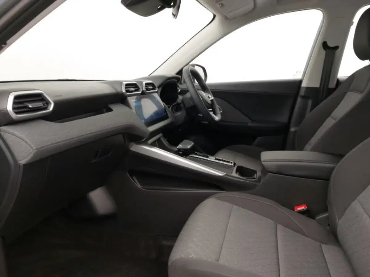 2025-mg-zs-suv-15-se-196ps-hybrid-1498cc-auto-big-4