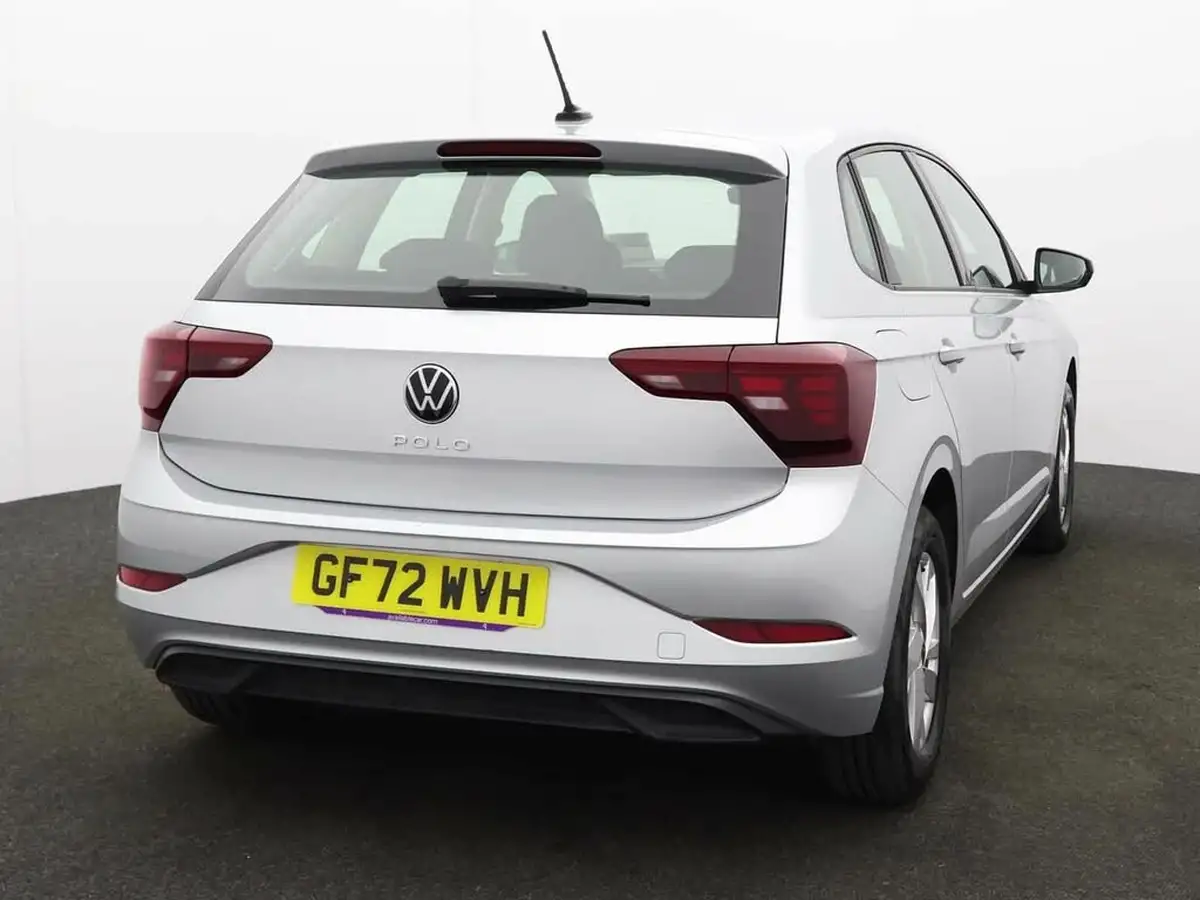 2022-volkswagen-polo-10-life-big-4