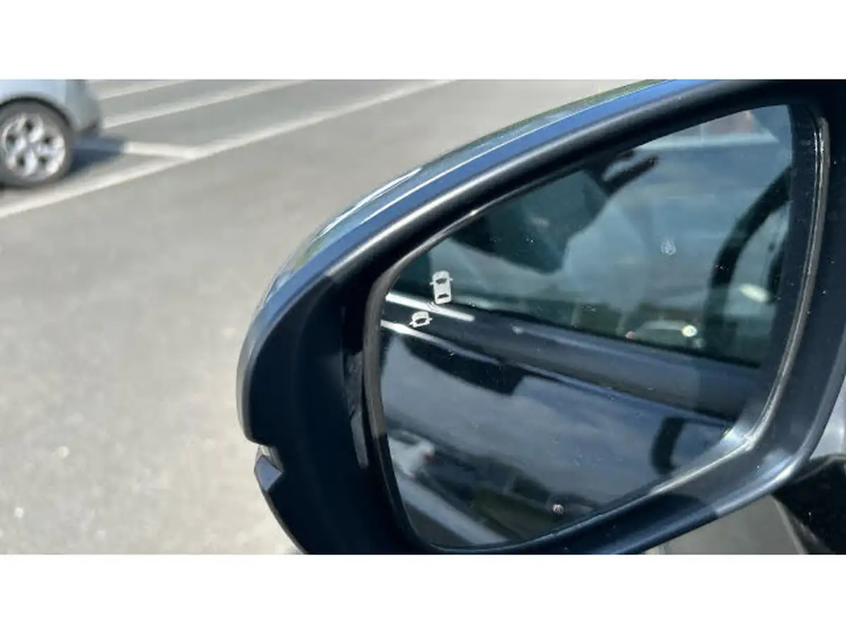2022-honda-jazz-15-i-mmd-ex-107ps-big-18