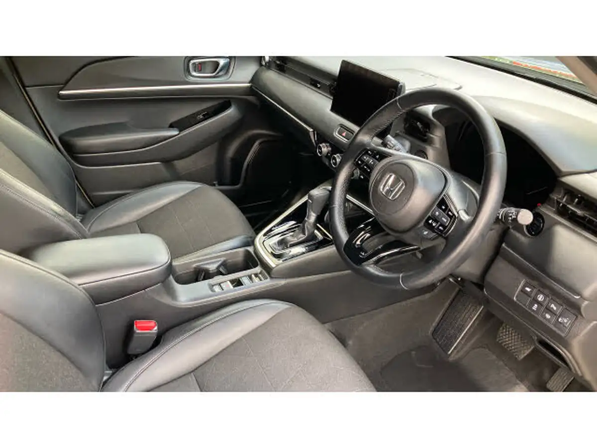 2022-honda-hr-v-15-i-mmd-advance-big-42