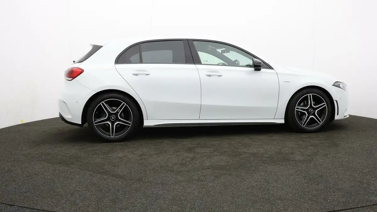 2022-mercedes-benz-a-class-13-a180-amg-line-executive-edition-hatchback-5d-7g-dct-big-31