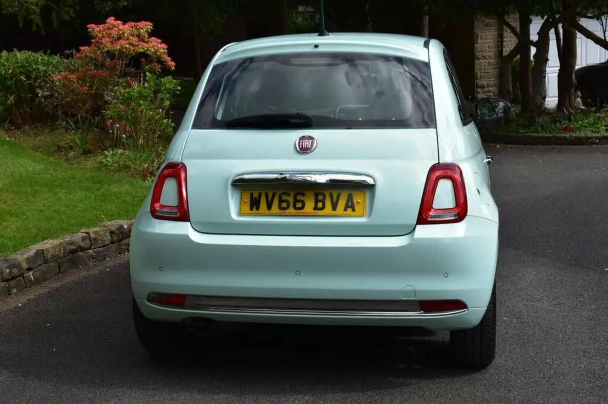 2016-fiat-500-12-lounge-big-3