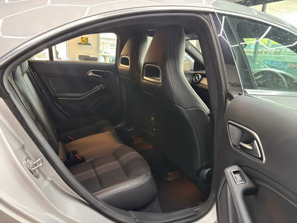 2018-mercedes-benz-cla-16-cla-180-sport-coupe-4d-7g-dct-big-21