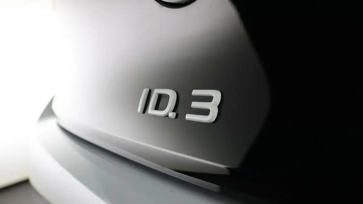 2022-volkswagen-id3-e-family-204ps-performance-big-21