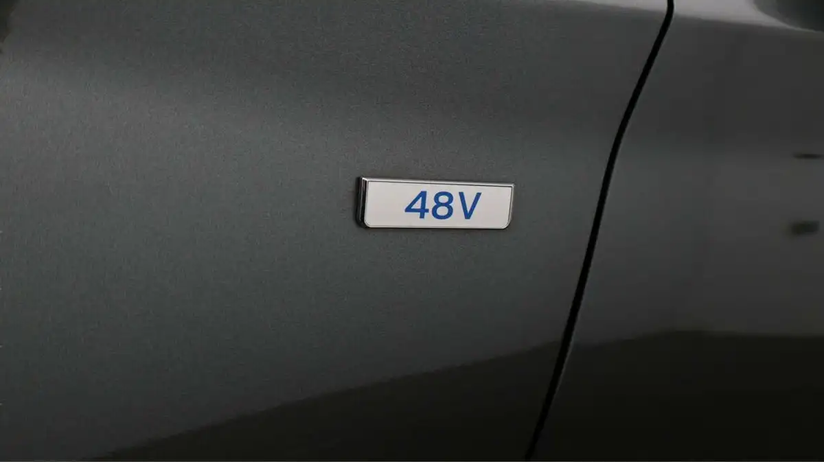2022-hyundai-i30-10-t-gdi-premium-tourer-big-21