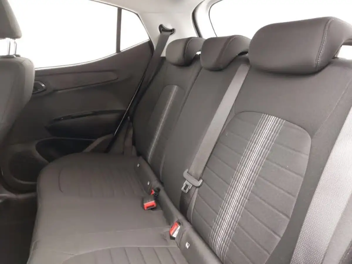 2024-hyundai-i10-10-advance-63ps-auto-big-5