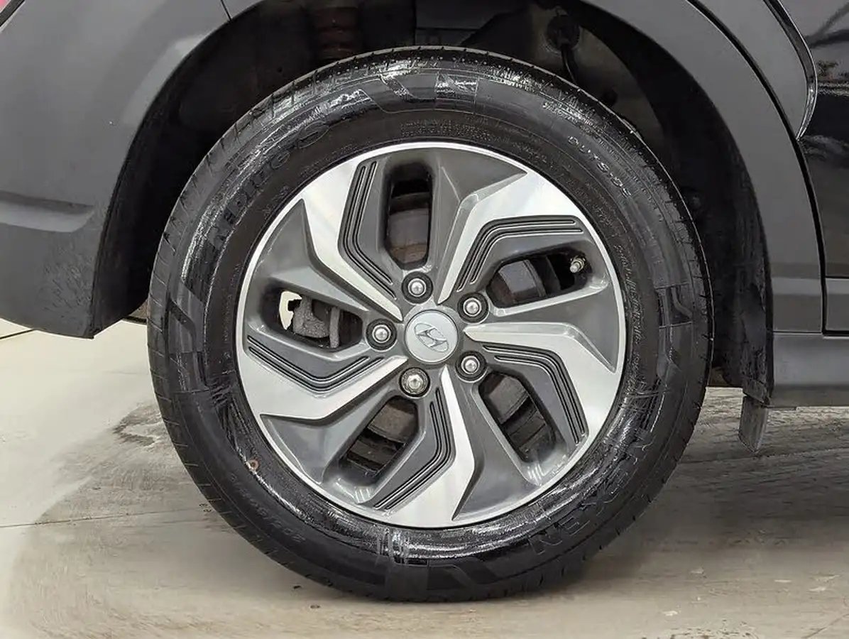 2021-hyundai-kona-16-gdi-se-connect-big-10