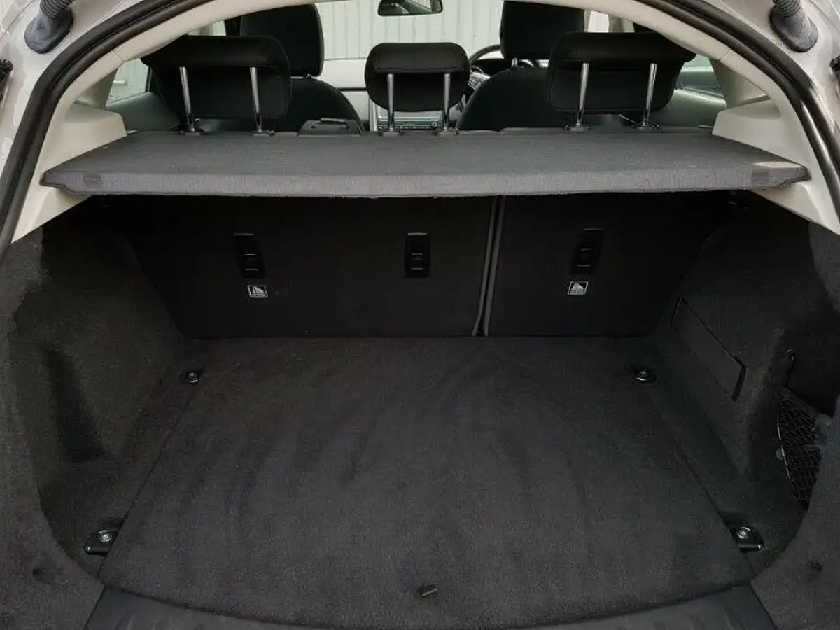 2018-jaguar-e-pace-20-i4d-150ps-big-7