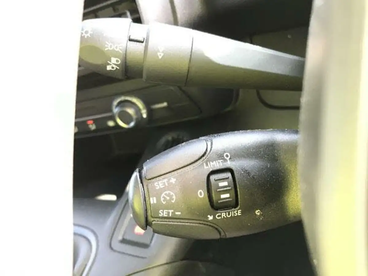 2021-peugeot-partner-15-bluehdi-950-professional-100ps-eu6dt-long-panel-big-25
