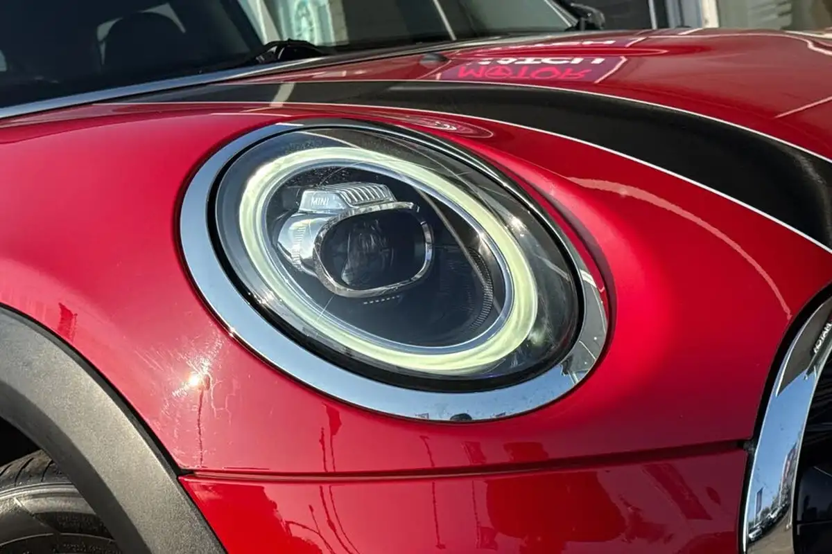 2019-mini-cooper-15-cooper-classic-hatchback-3d-big-25