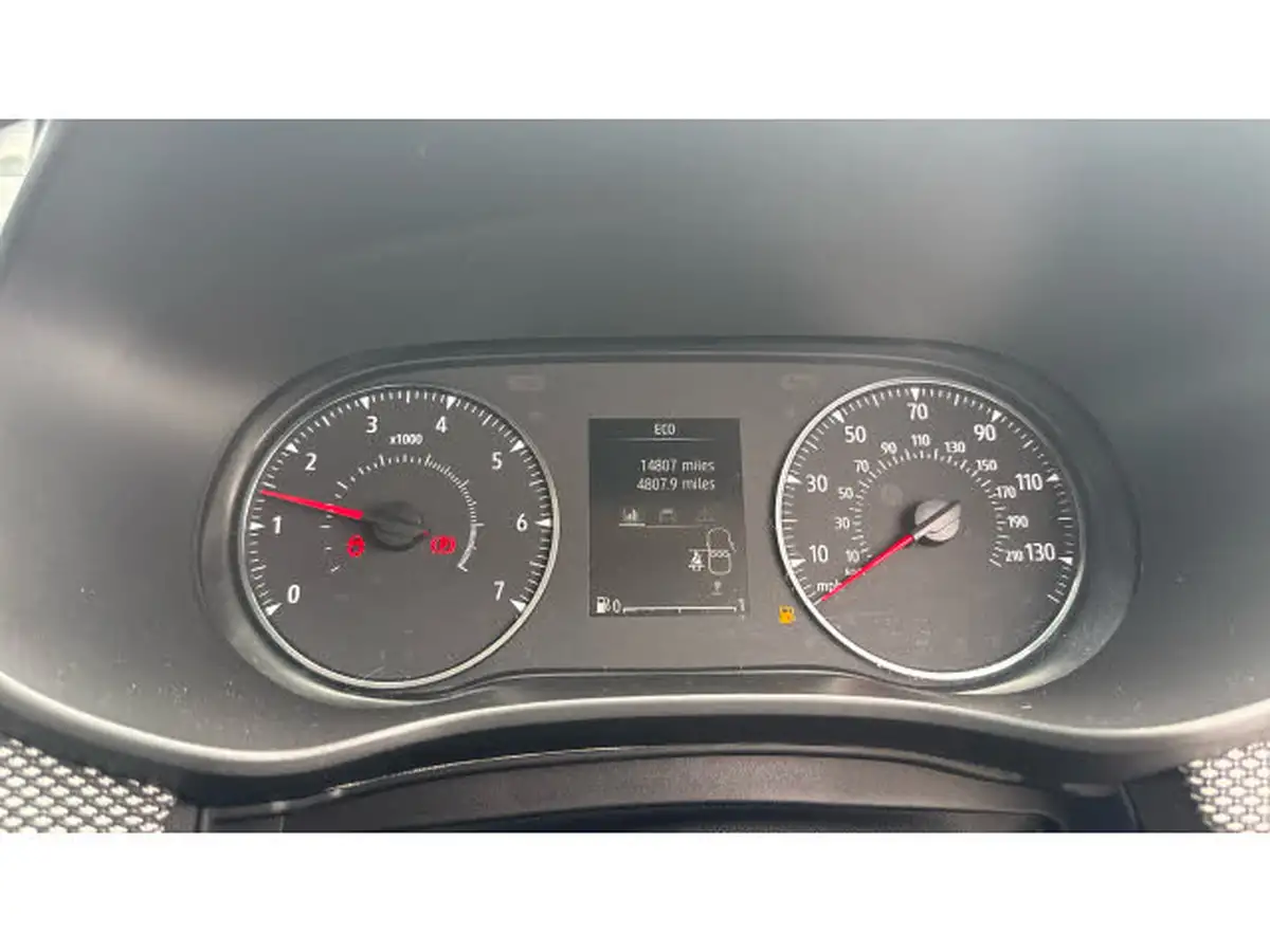 2022-dacia-sandero-stepway-10-tce-comfort-90bhp-big-17