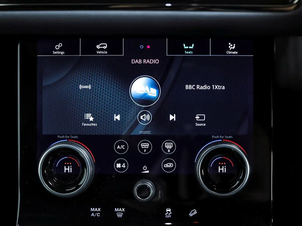2019-land-rover-range-rover-evoque-20-p250-r-dynamic-se-big-47
