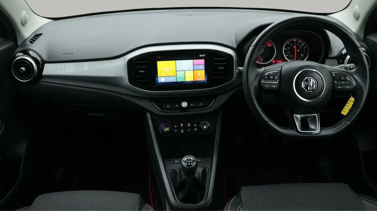 2021-mg-mg3-15-vti-tech-exclusive-nav-big-13