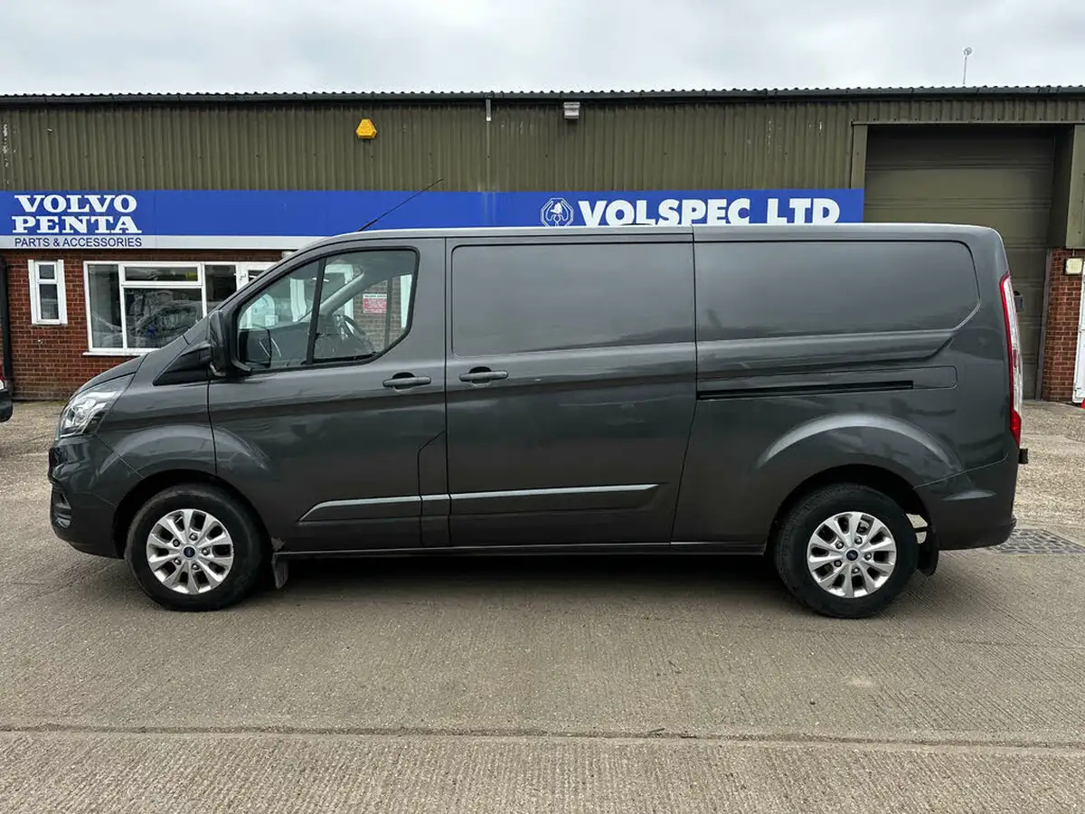 2021-ford-transit-custom-20tdci-300-l1h1-limited-130pseu6dt-panel-van-big-3