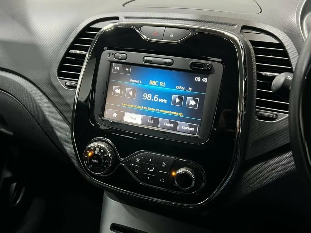 2015-renault-captur-09-dynamique-big-19