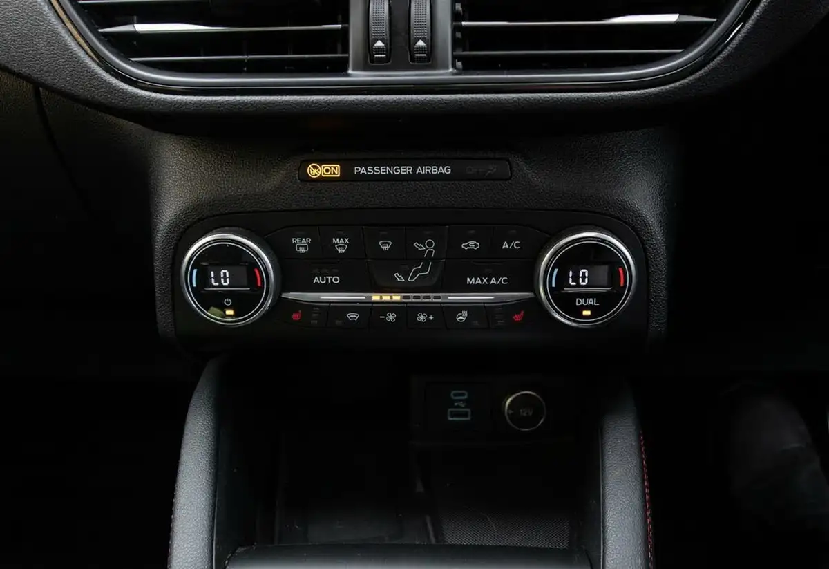 2020-ford-kuga-25t-st-line-x-first-editon-big-32