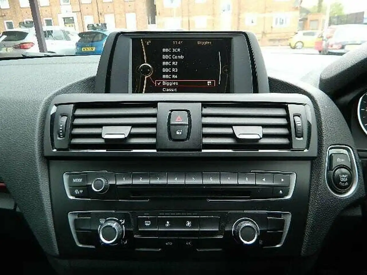 2014-bmw-1-series-16td-114d-sport-3d-big-33