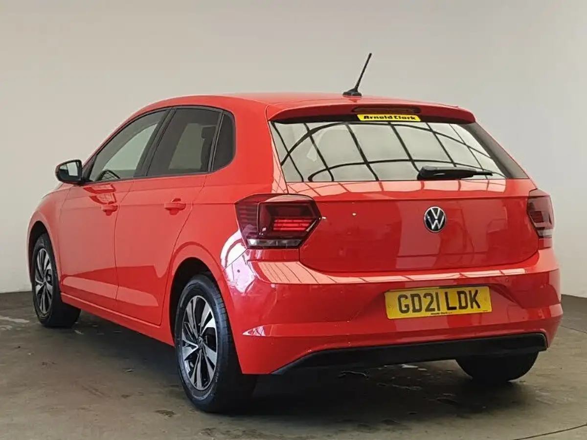 2021-volkswagen-polo-10-match-big-1