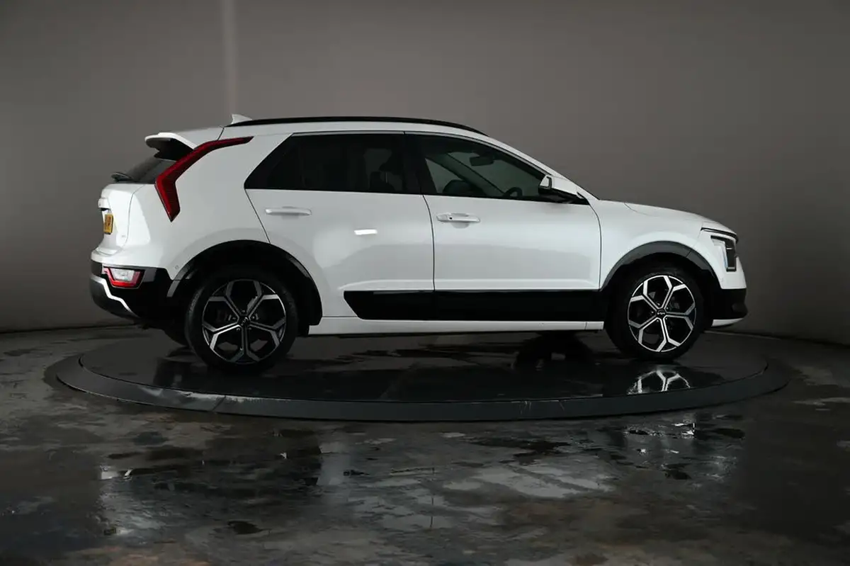 2024-kia-niro-16-gdi-139bhp-hev-132kwh-big-21