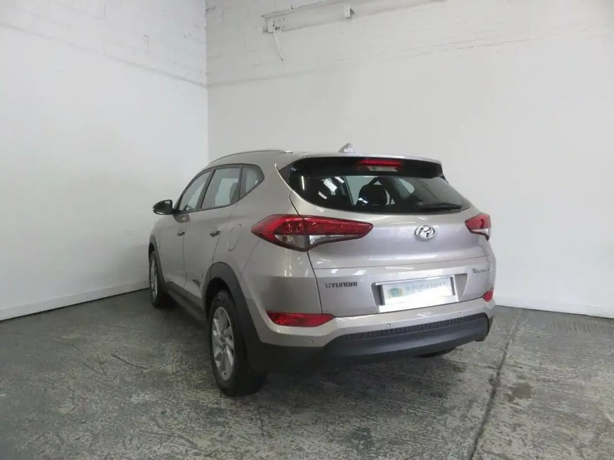 2016-hyundai-tucson-17crdi-blue-drive-se-116ps-big-3