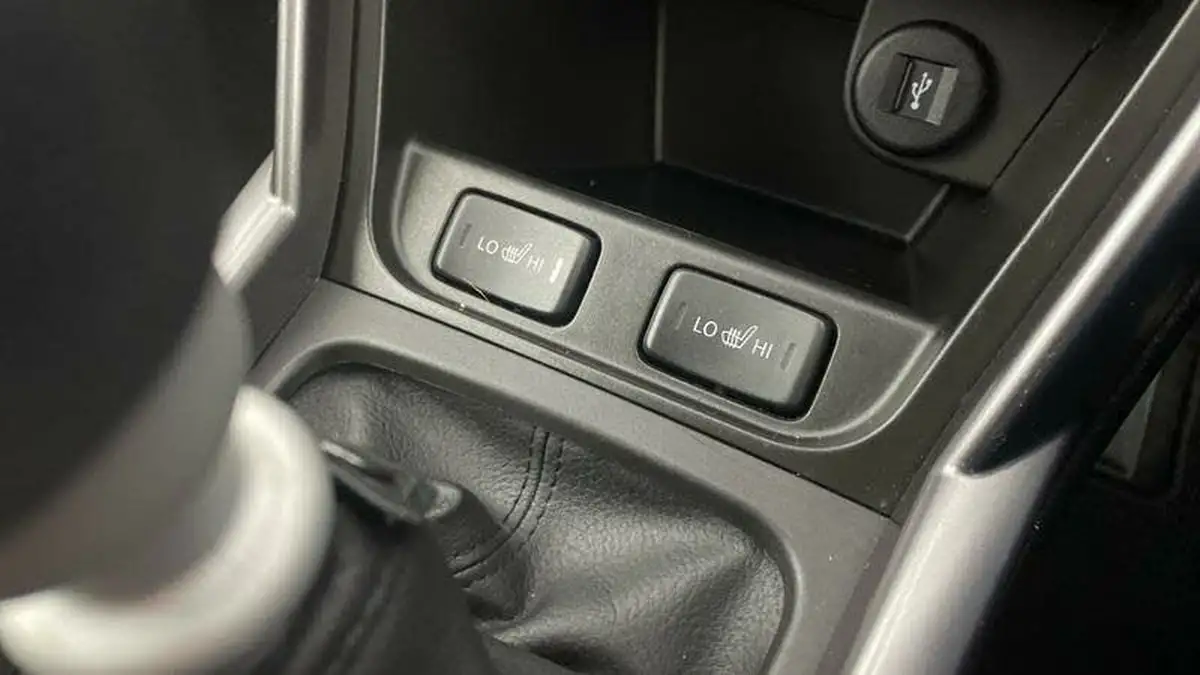 2022-suzuki-s-cross-14-boosterjet-motion-big-12
