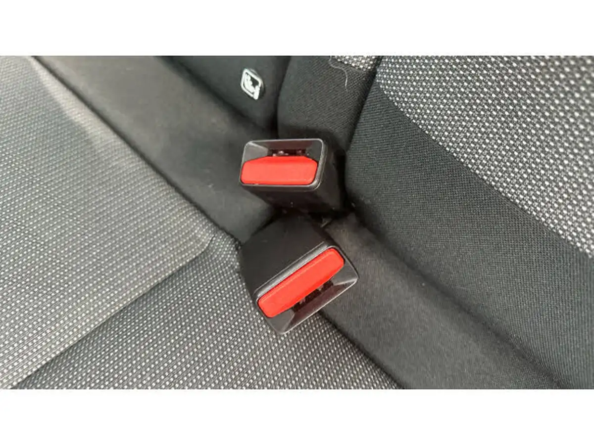 2023-citroen-c3-12-puretech-c-series-edition-83ps-ss-big-16
