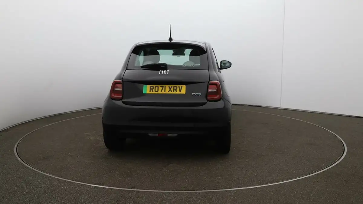 2021-fiat-500-e-la-prima-big-51