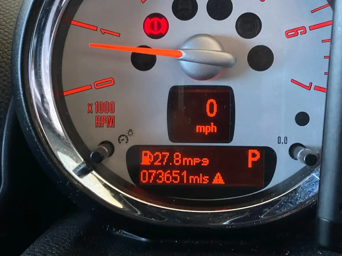 2011-mini-countryman-20td-cooper-d-112bhp-all4-auto-big-48