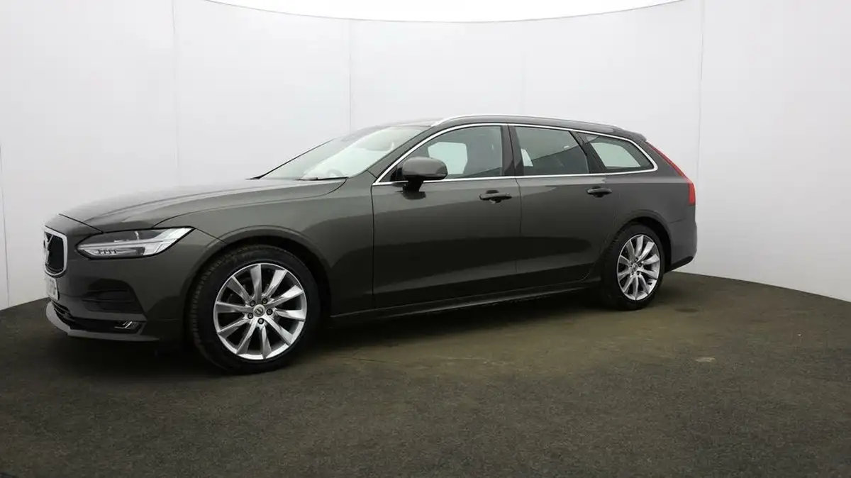 2020-volvo-v90-20-t4-momentum-plus-big-27
