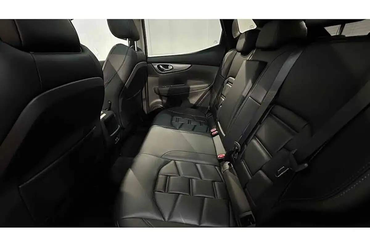 2021-nissan-qashqai-13-dig-t-n-motion-140ps-big-16
