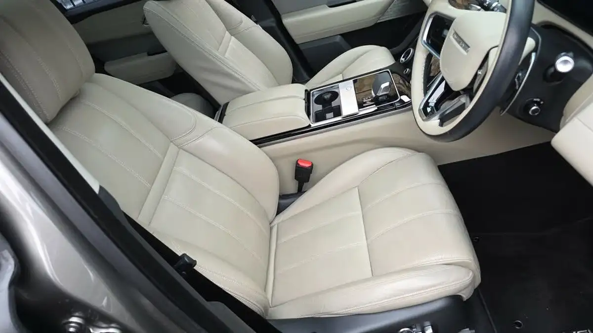 2021-land-rover-range-rover-velar-30-d300-r-dynamic-hse-big-26