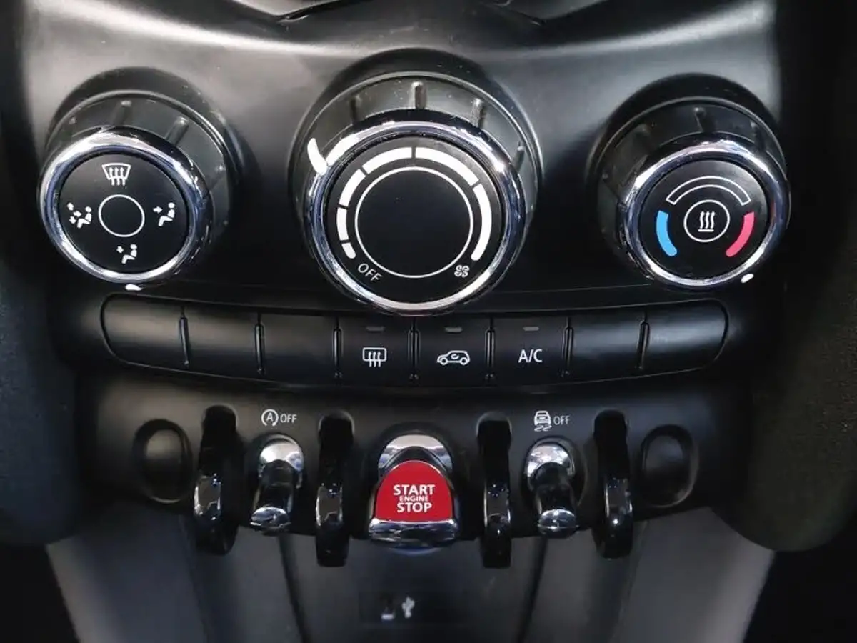 2018-mini-cooper-15-one-series-ii-ss-5d-big-12