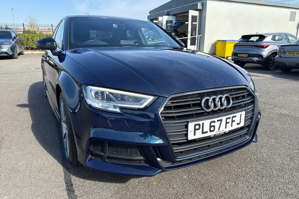 2018-audi-a3-15-tfsi-black-edition-saloon-4d-big-8