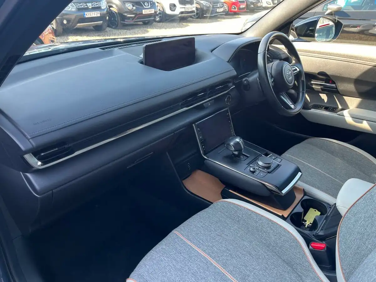 2021-mazda-mx-30-e-first-edition-big-10