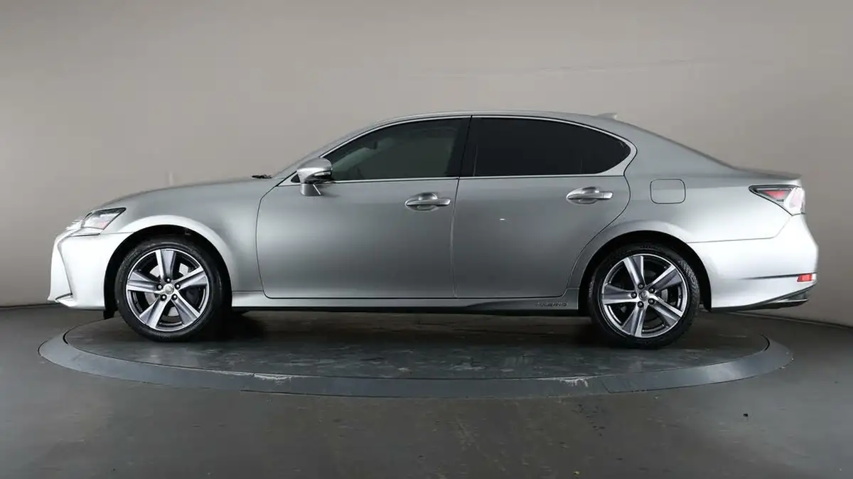 2018-lexus-gs-300h-25-premier-big-27