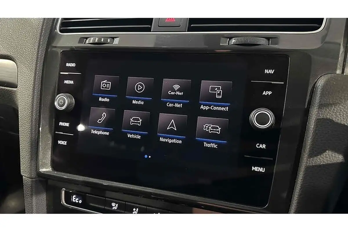2019-volkswagen-golf-e-e-golf-big-36