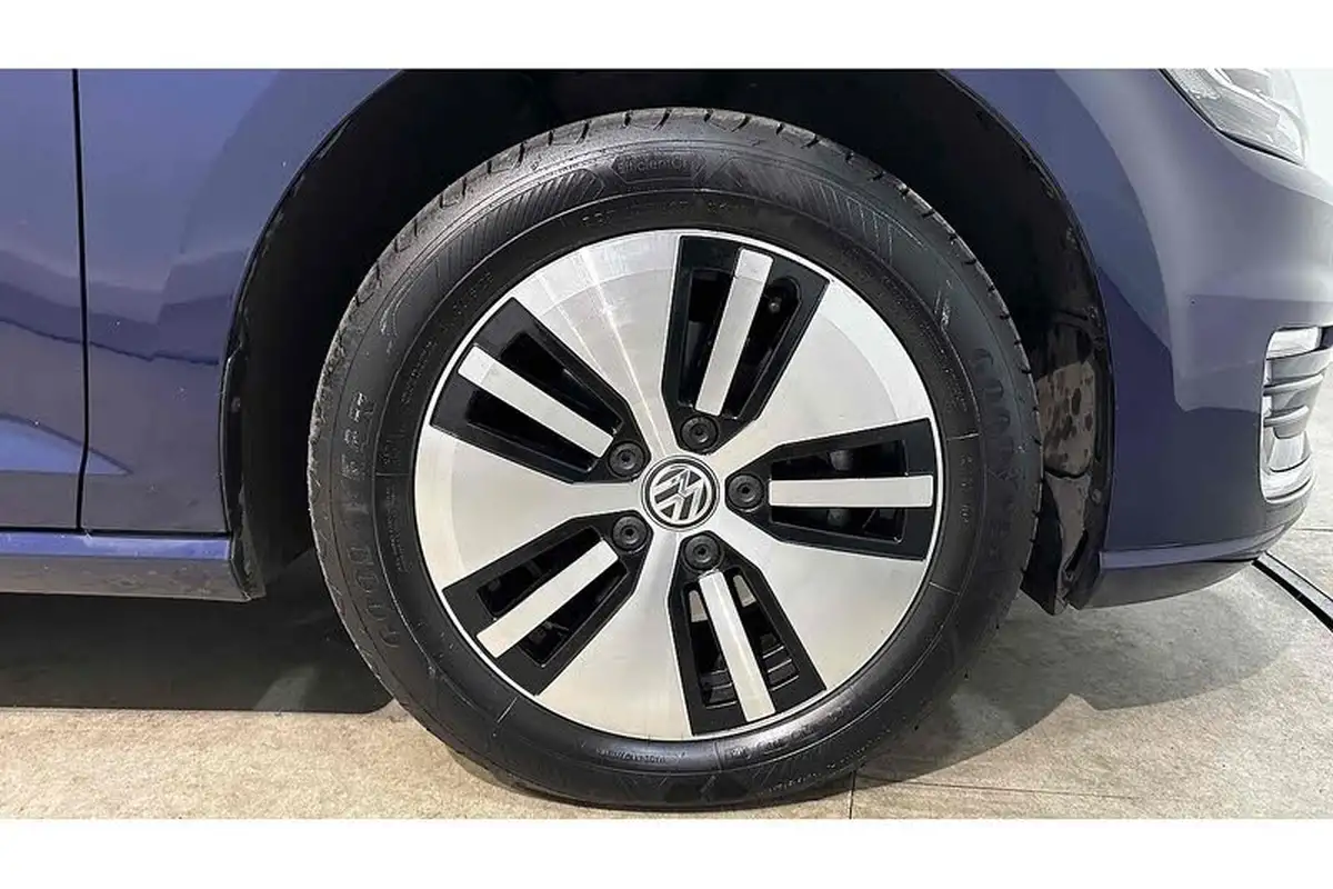 2019-volkswagen-golf-e-e-golf-big-14