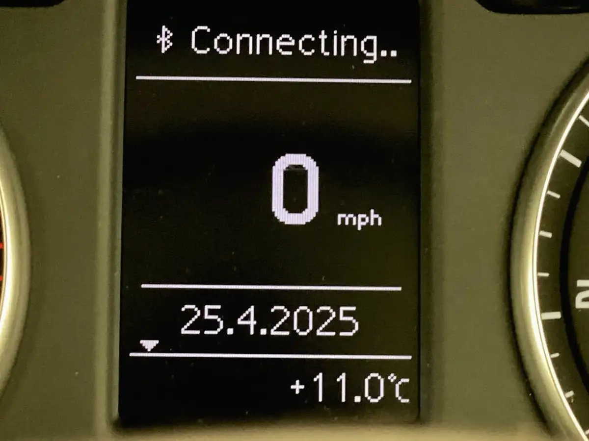2015-audi-a1-14-sport-125ps-ss-hatchback-3d-1395cc-big-16