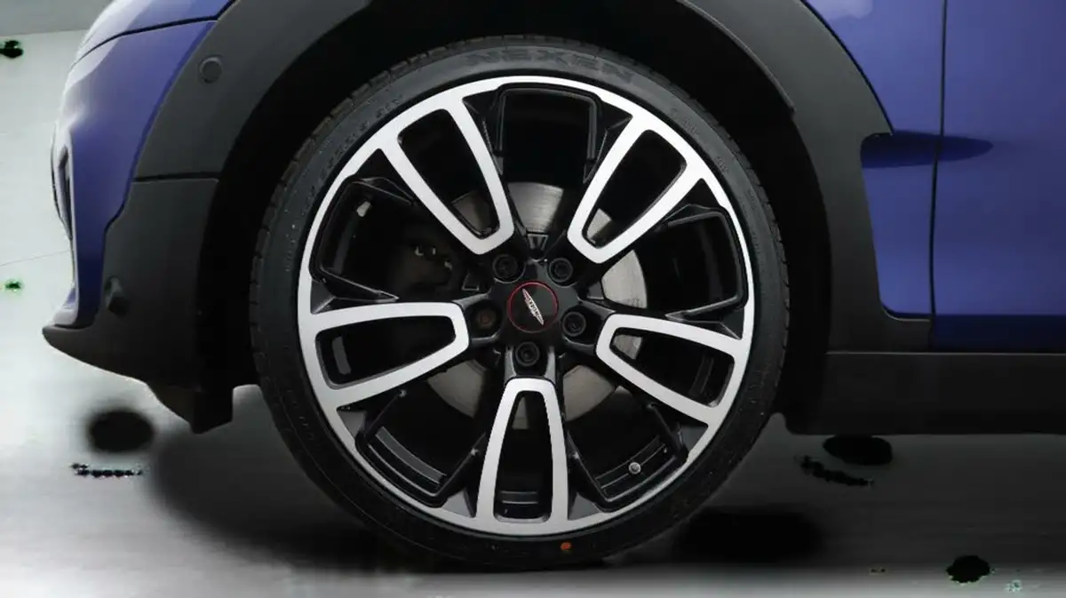 2019-mini-clubman-20-cooper-s-sport-comfort-big-18